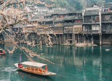 TOUR DU LỊCH TRUNG QUỐC - TRƯƠNG GIA GIỚI – PHƯỢNG HOÀNG CỔ TRẤN